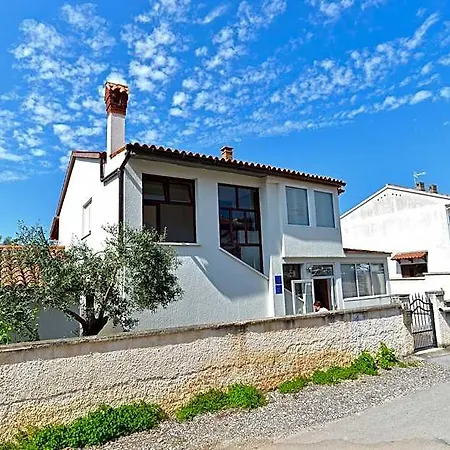405 Ližnjan