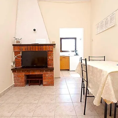 فندق 405 Ližnjan